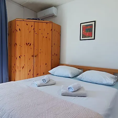 Nemira * Omiš